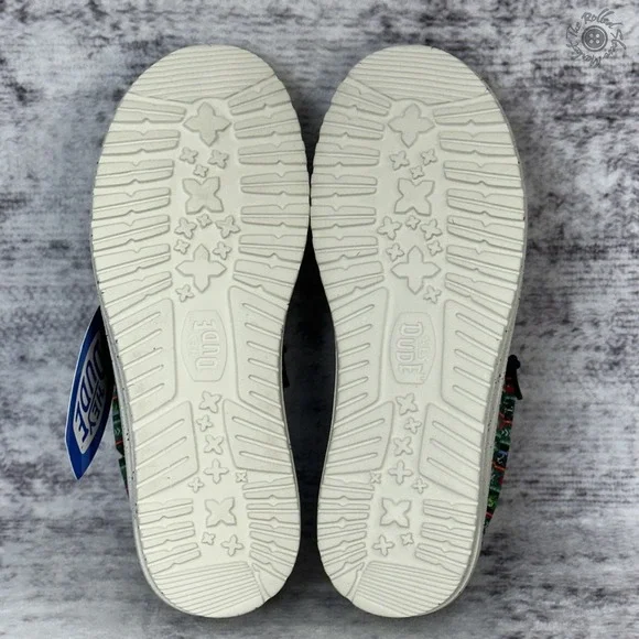 NWT No Box Hey Dude Mens Wally Fishmas Sweater Size 8 Pine Green Multi 44347-3AP - Picture 9 of 9